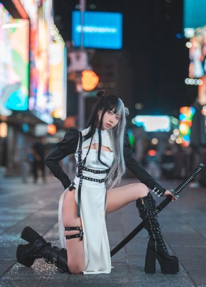 开局有剑域我能苟成剑神